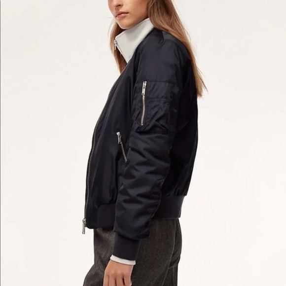 Aritzia The Group By Babaton Gilman Classic Bomber Jacket Coat Navy Sz Small - Picture 3 of 8